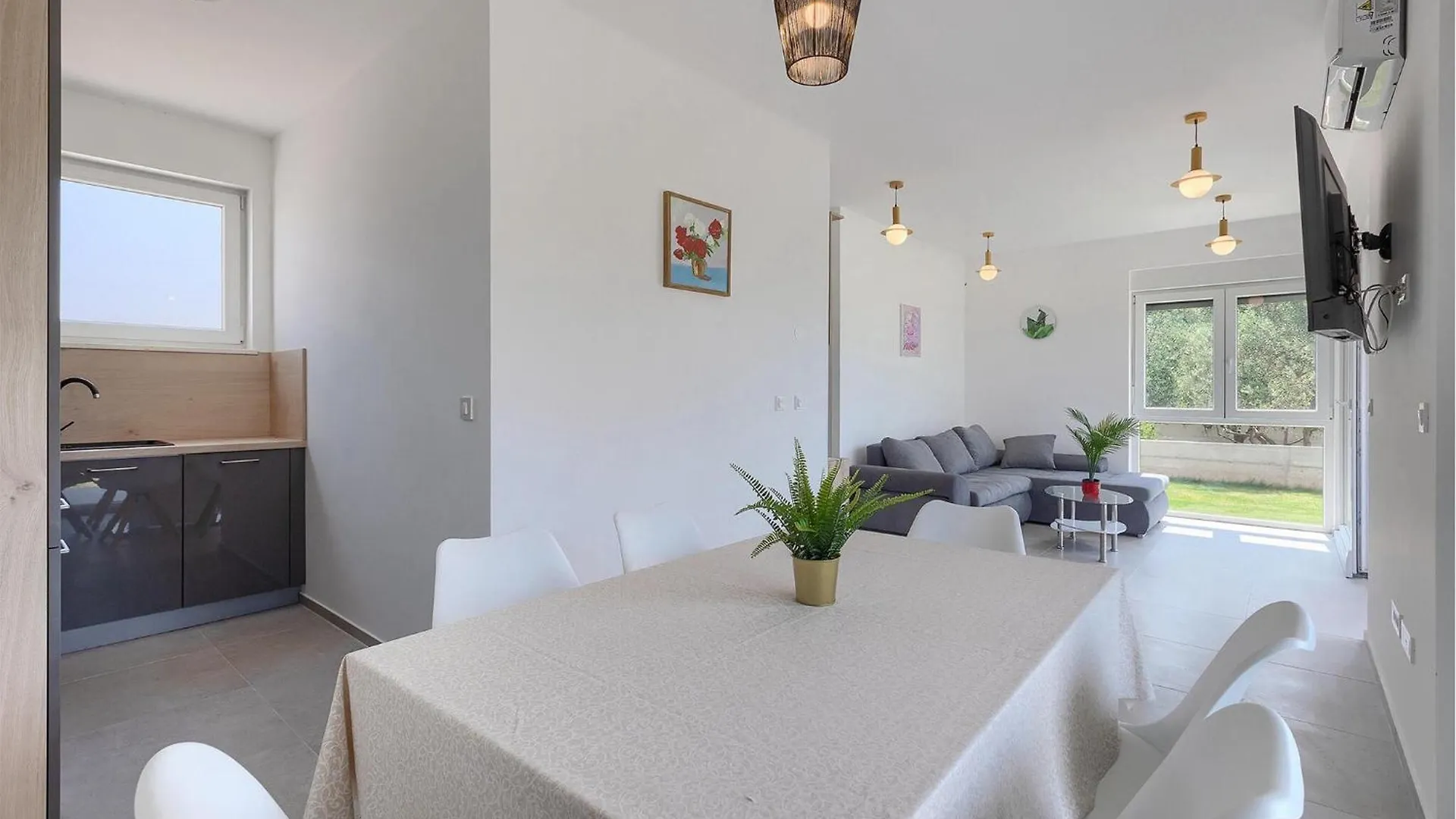 Villa Lippa Peroj 1 Pola
